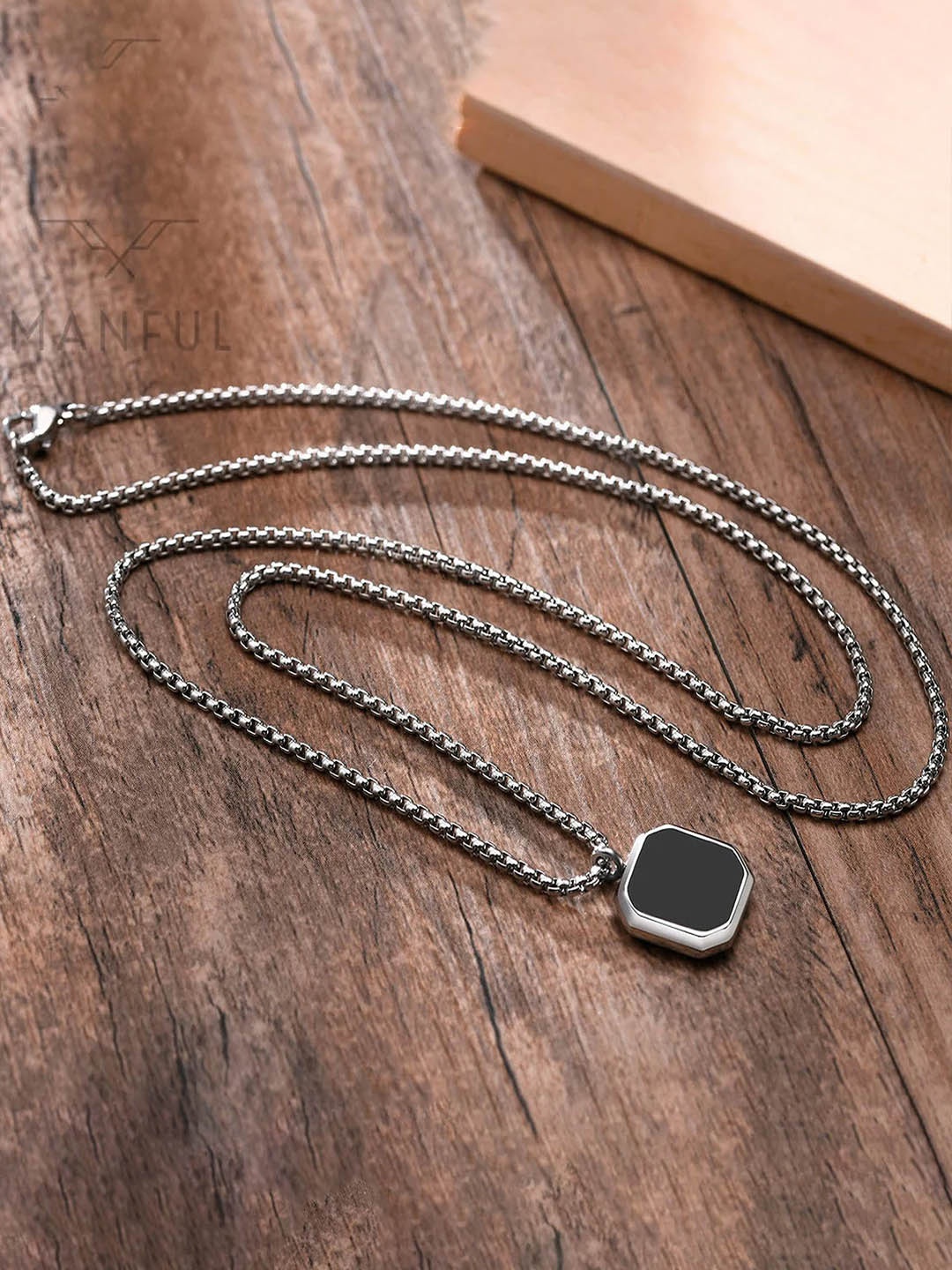 

FIMBUL Men Silver Plated Pendant With Chain