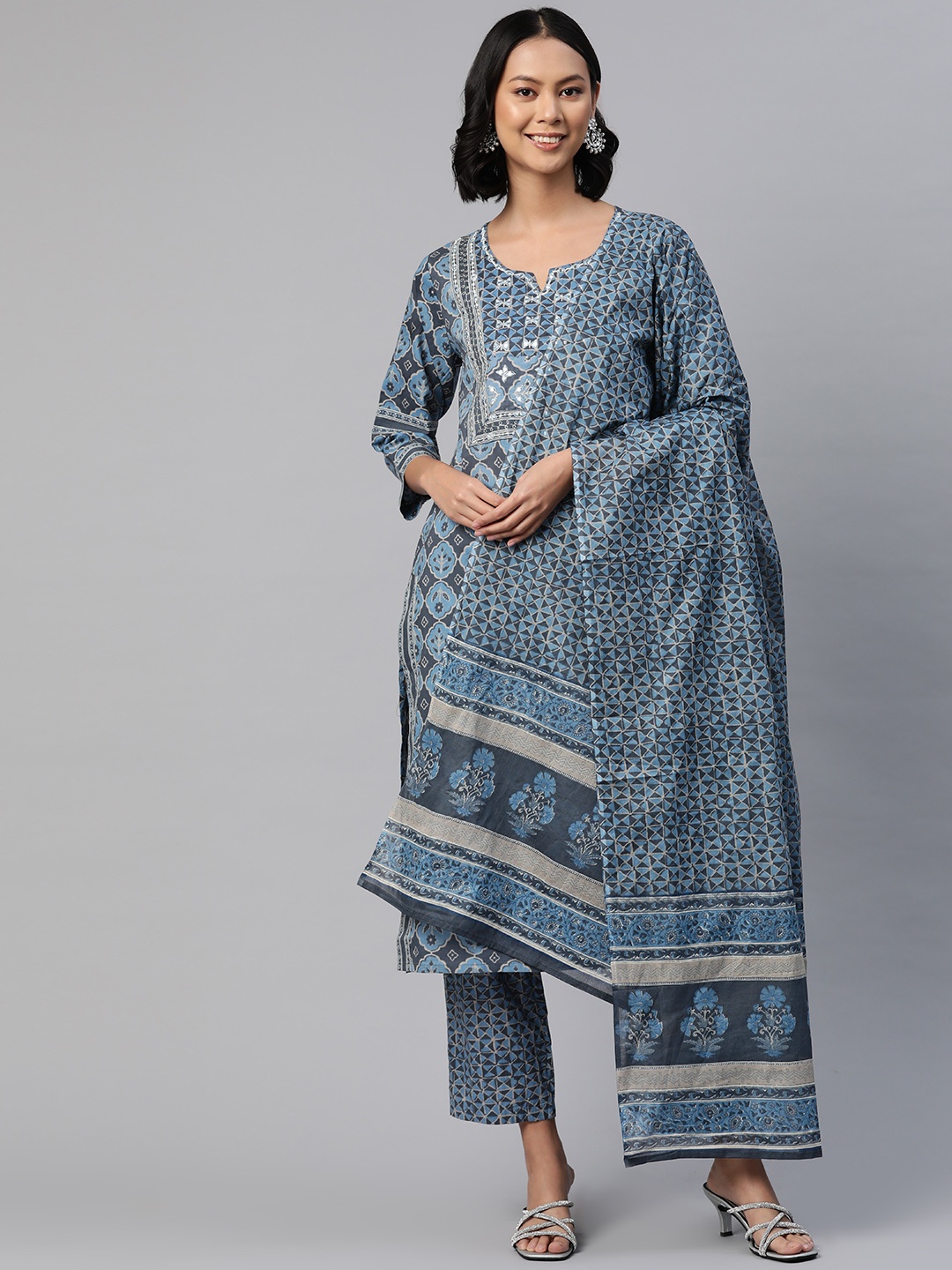 

Readiprint Fashions Women Grey Ethnic Motifs Printed Regular Pure Cotton Kurta with Palazzos & With Dupatta