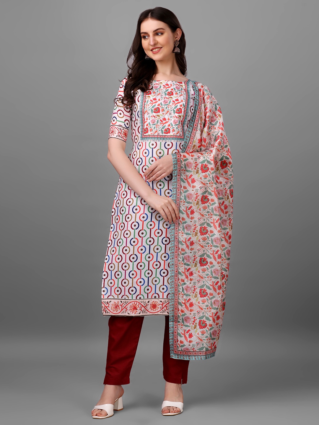 

HETVI CREATION Geometric Printed Kurta with Trousers & With Dupatta, Maroon