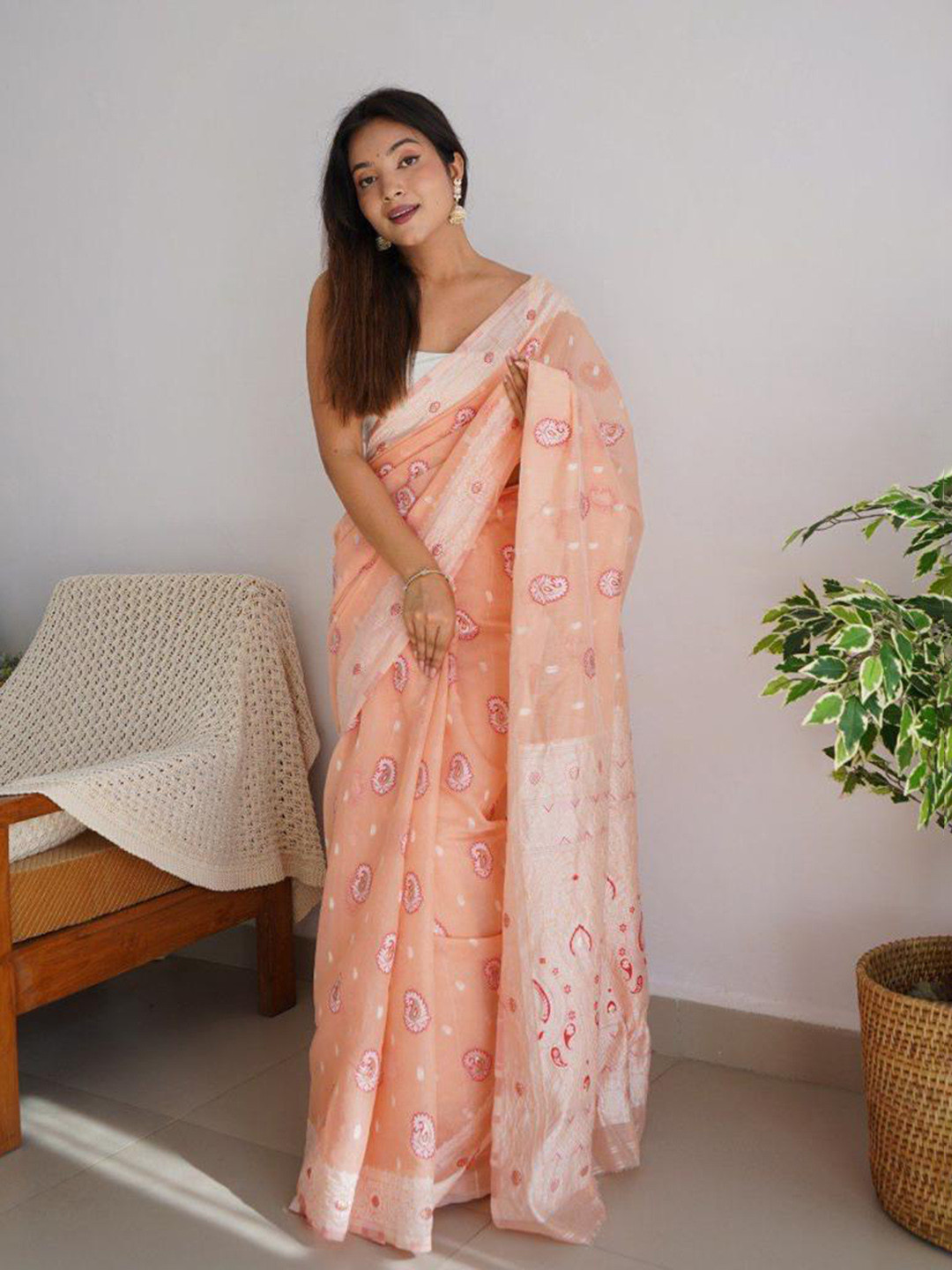 

Mitera Woven Design Zari Art Silk Saree, Orange