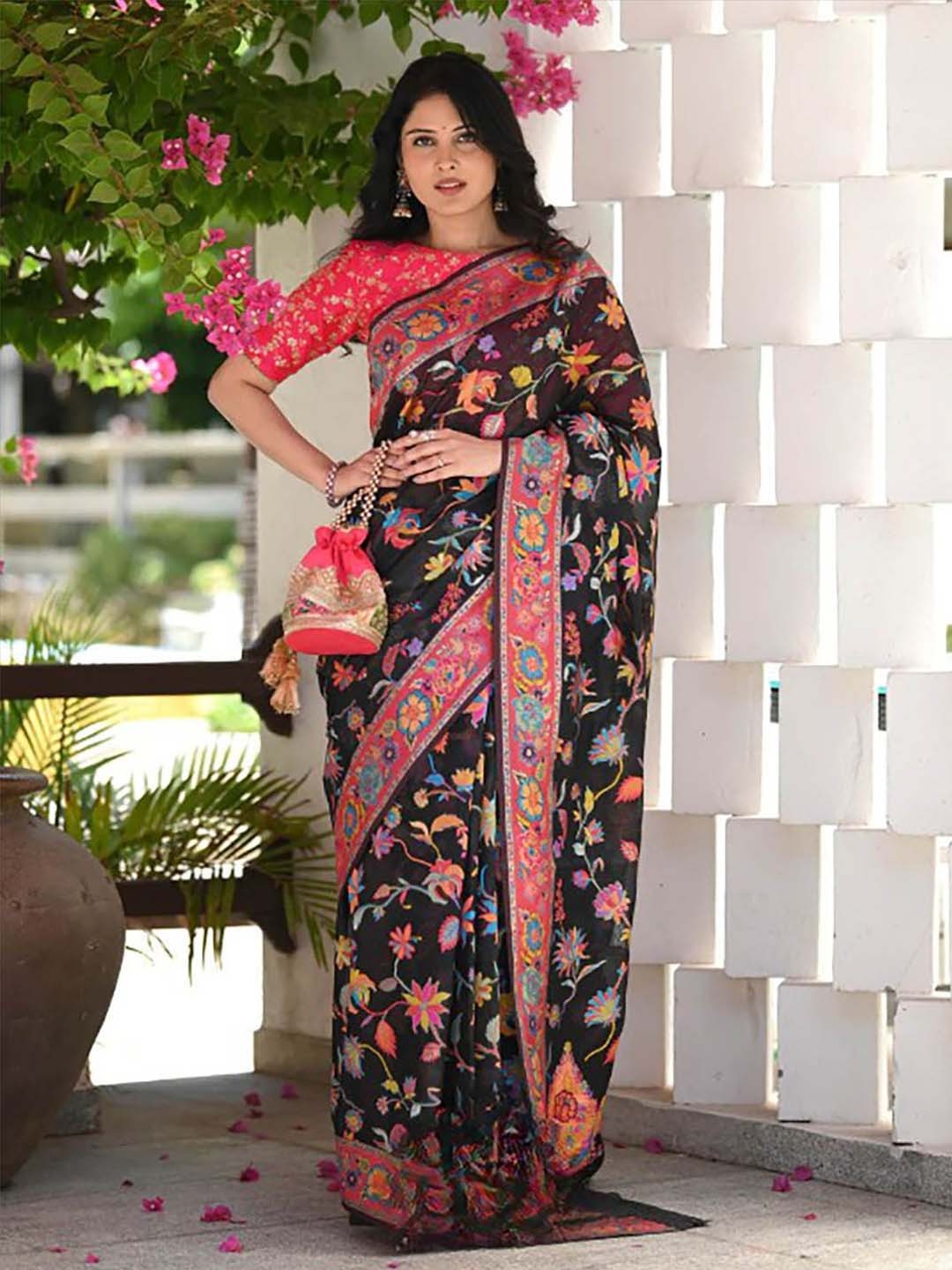 

Mitera Black & Pink Floral Woven Design Zari Saree