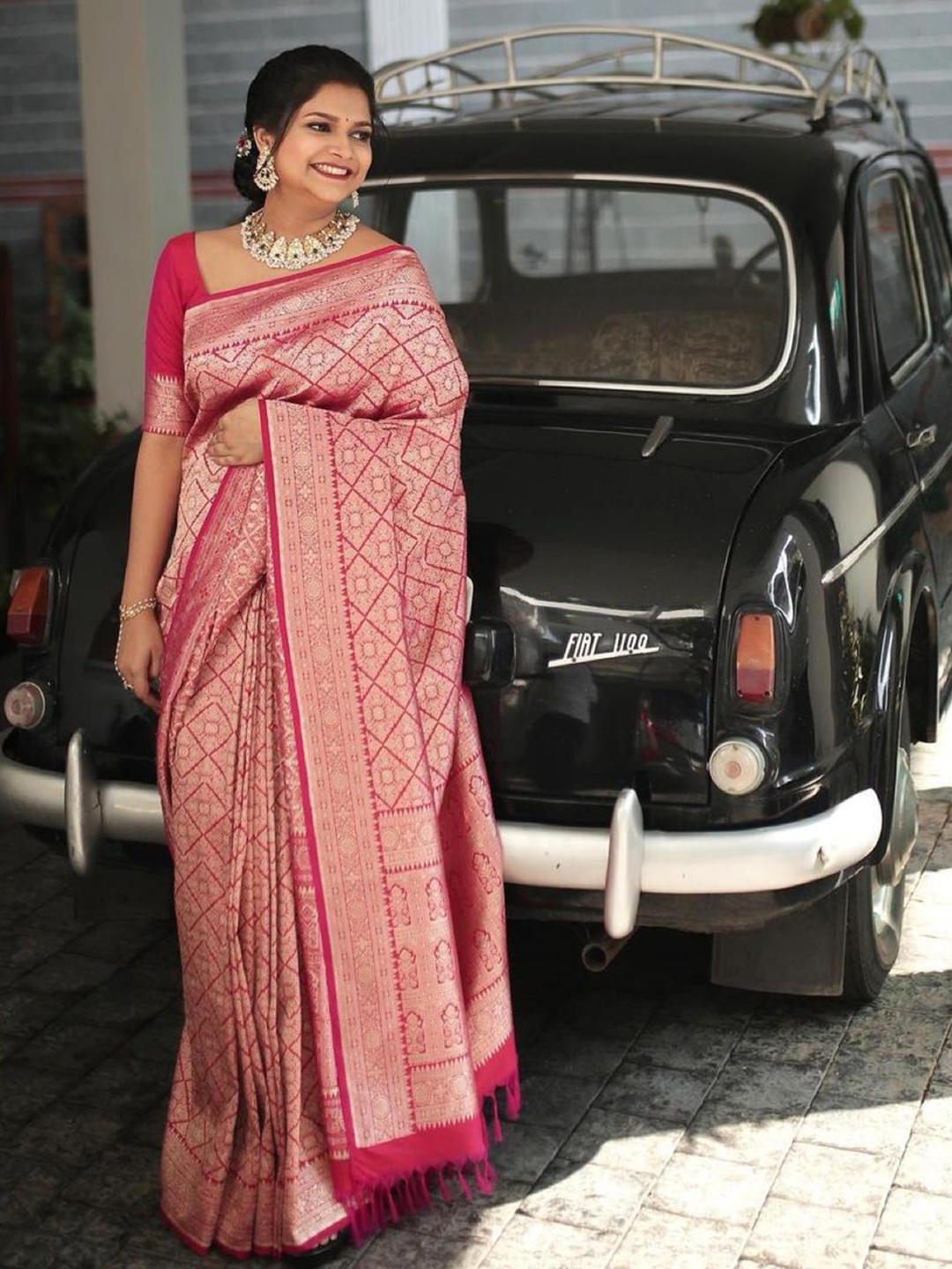 

Mitera Woven Design Zari Art Silk Saree, Pink