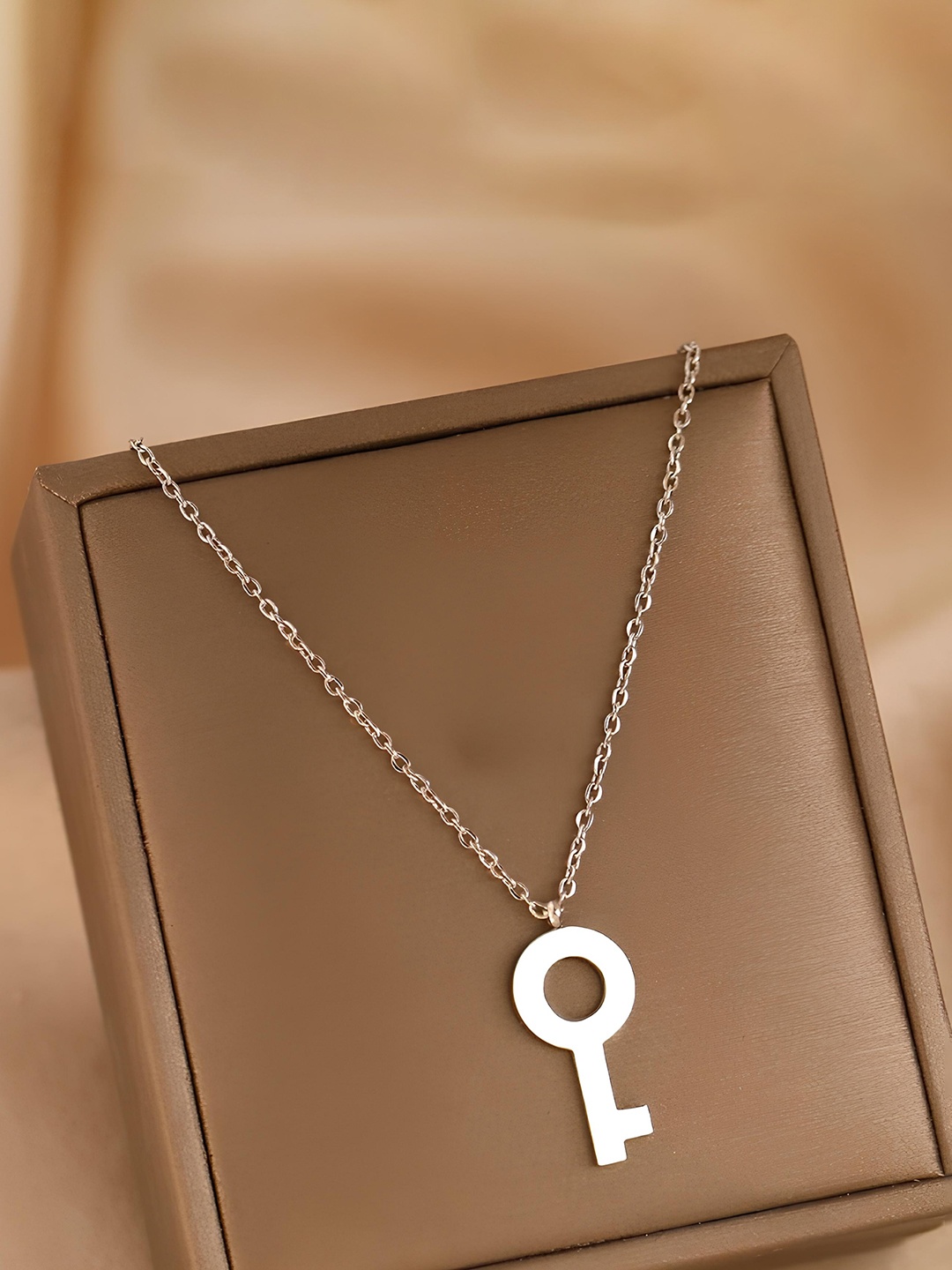 

KARISHMA KREATIONS Silver Plated Lock & Key Pendant With Chain