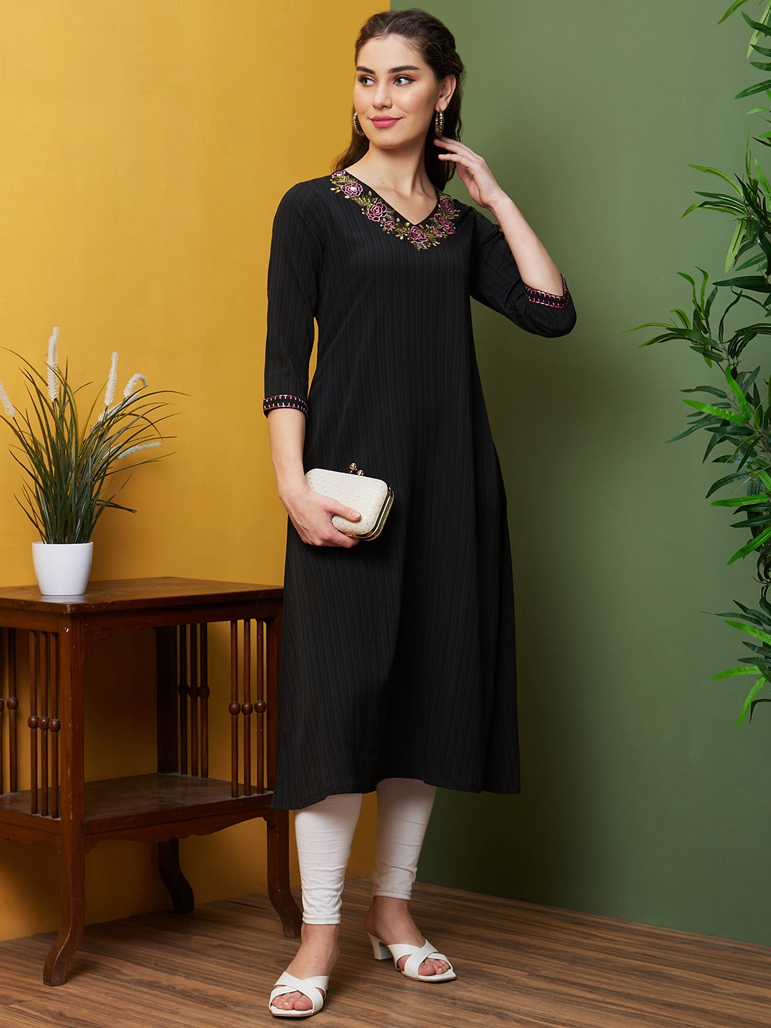 

Globus Floral Embroidered A Line Kurta, Black