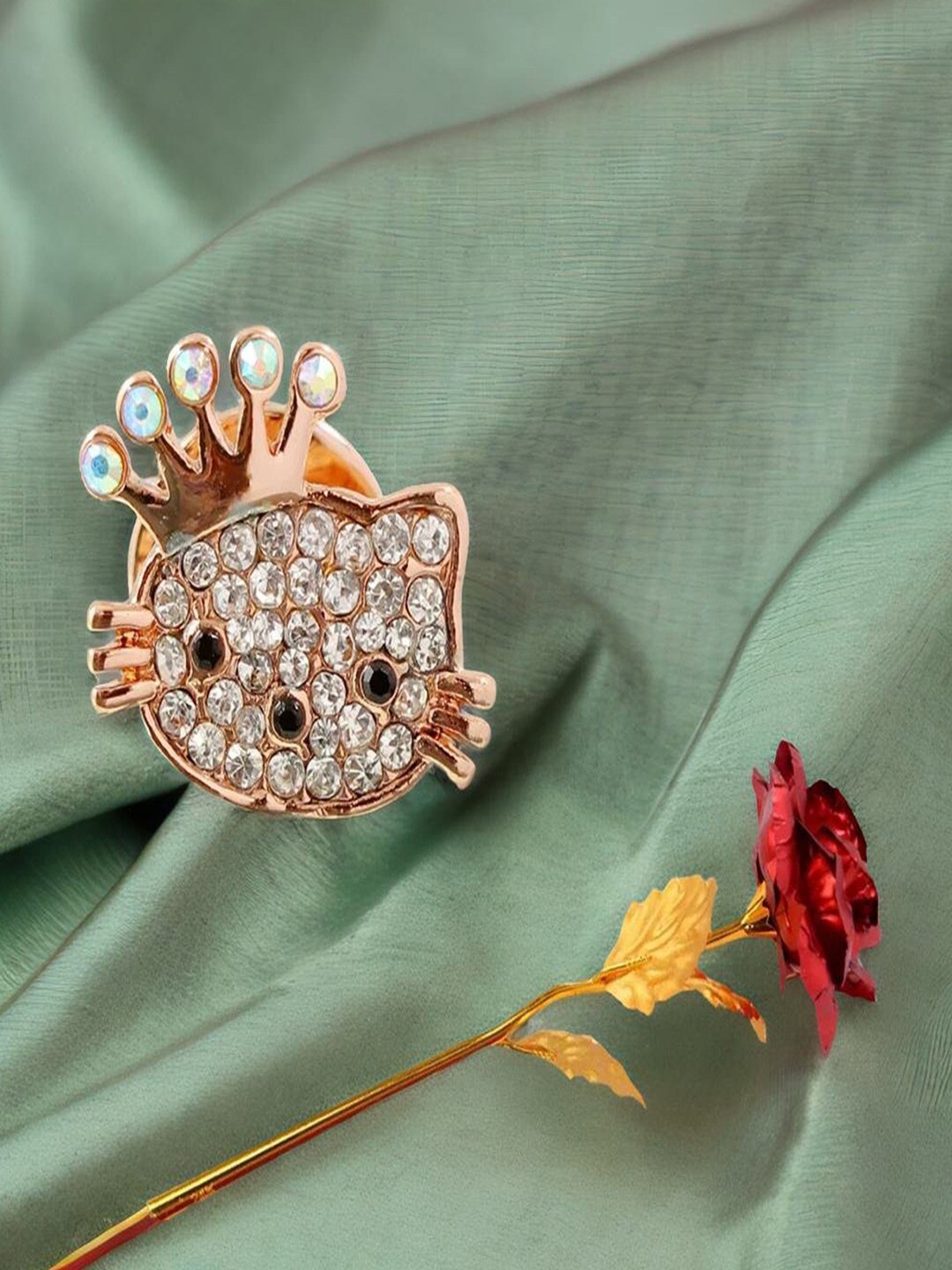 

UNIVERSITY TRENDZ Set Of 2 Hello Kitty-Charm Brooch with Artificial Rose, Gold