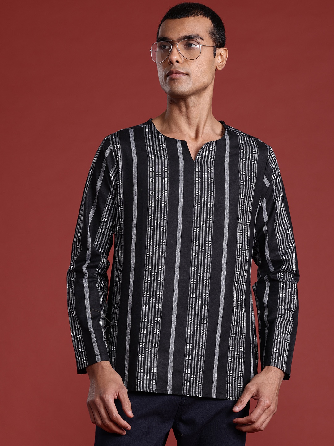 

Anouk Woven Design Kurta, Black