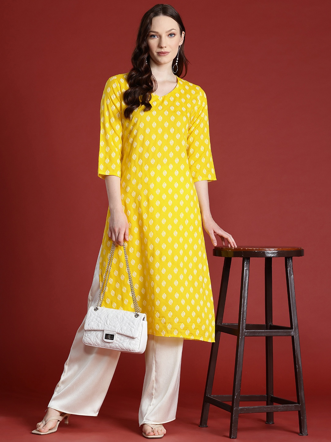 

Anouk Ethnic Motifs Printed Straight Kurta, Yellow