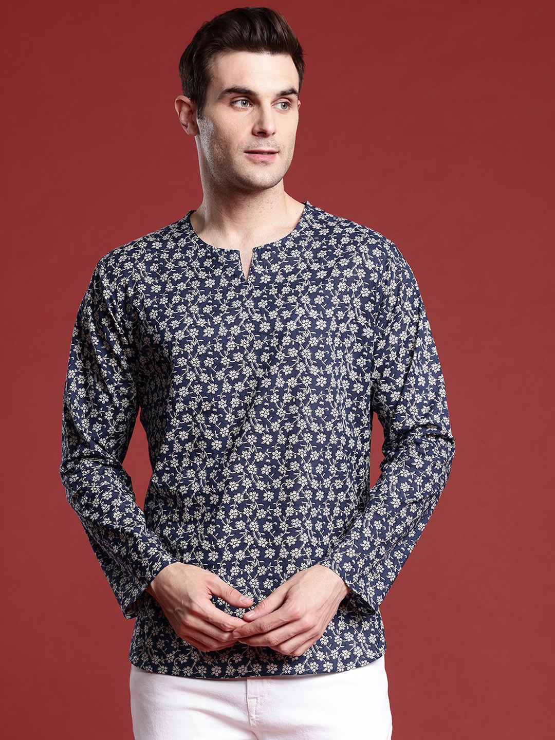 

Anouk Men Floral Printed Pure Cotton Kurta, Navy blue