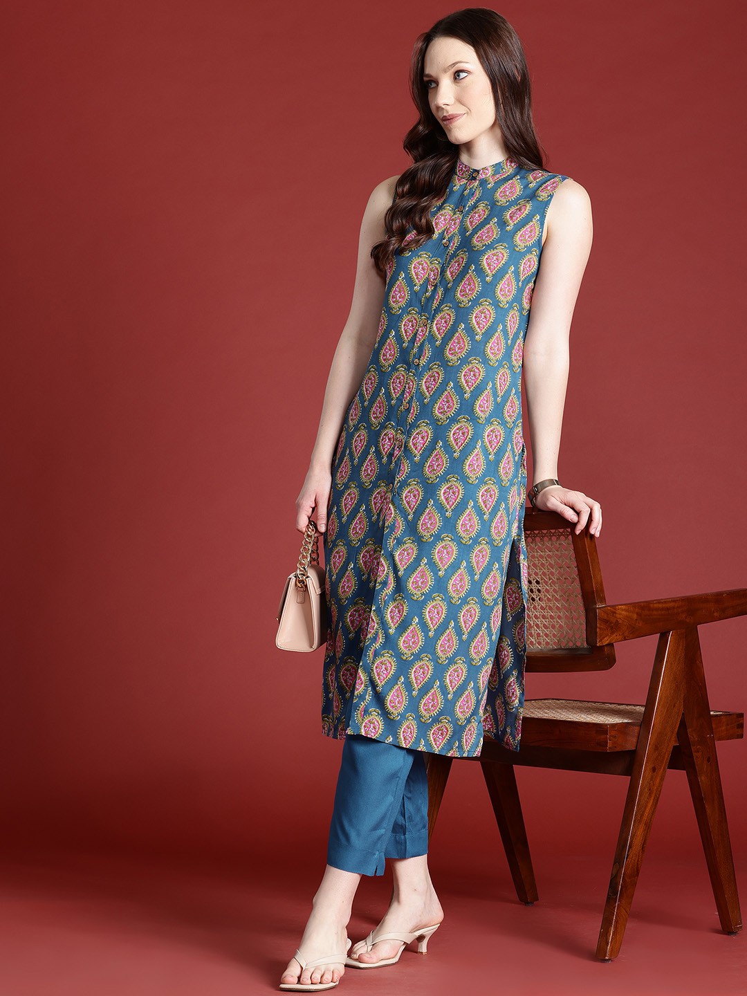 

Anouk Ethnic Motifs Print Kurta with Trousers, Blue