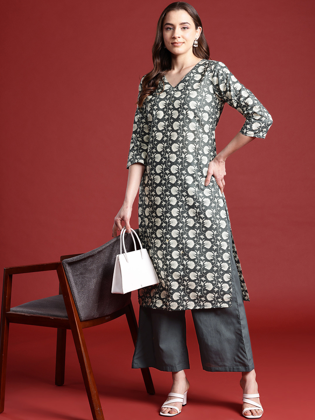 

Anouk Women Floral Printed Pure Cotton Kurta with Palazzos, Grey
