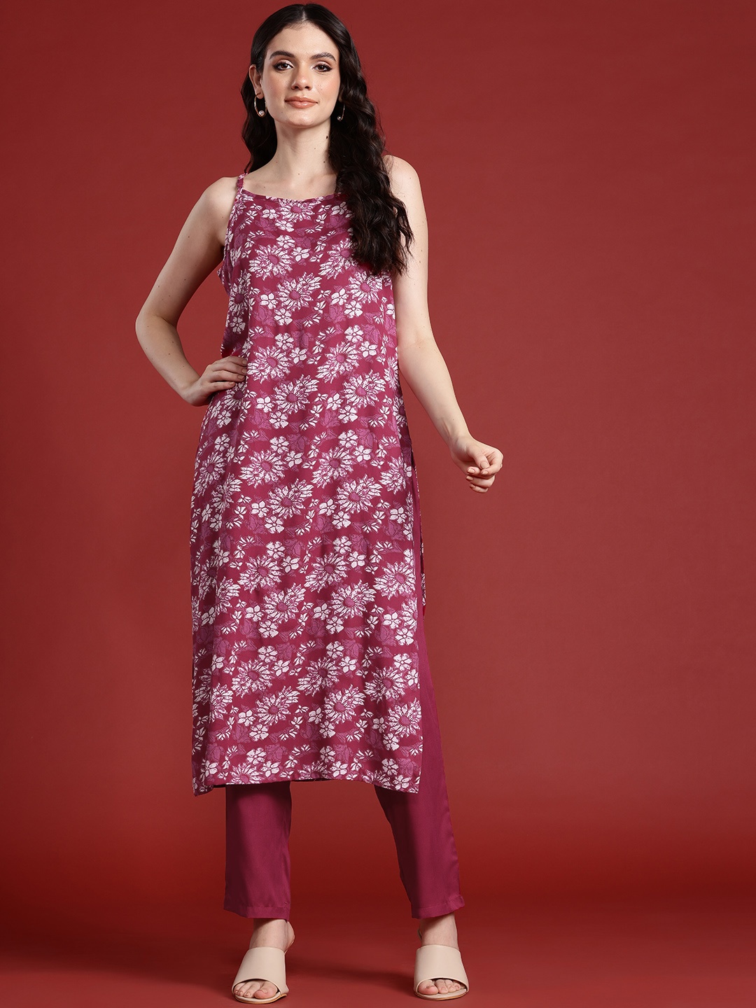 

Anouk Floral Printed Regular Kurta with Trousers, Red