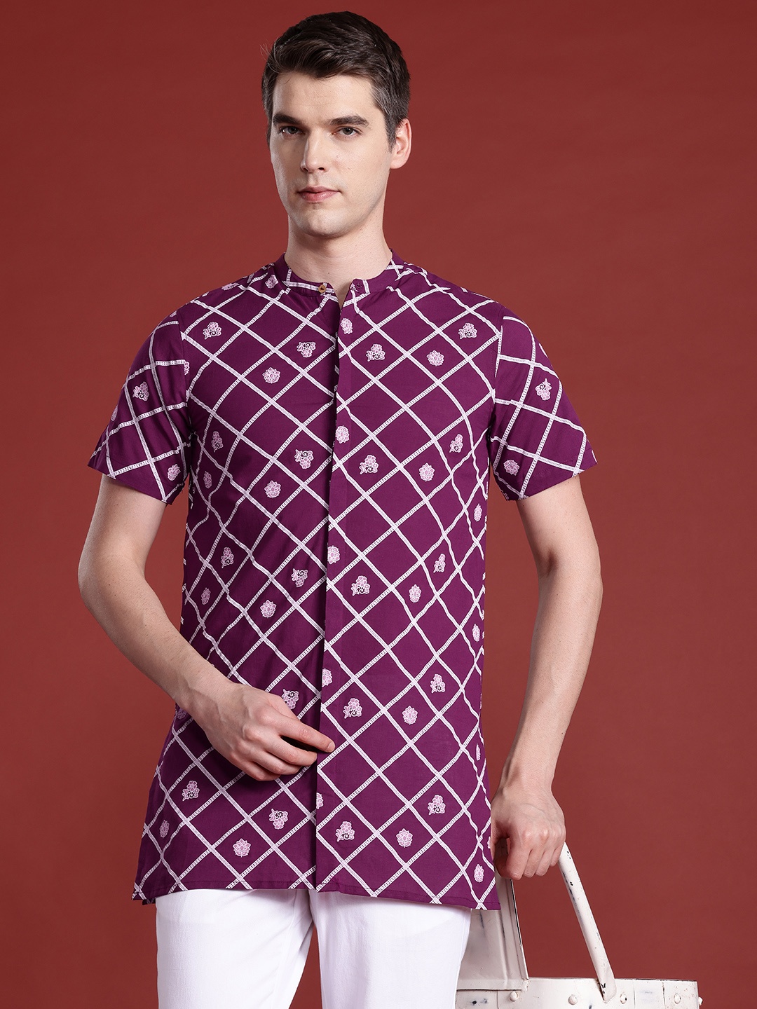 

Anouk Men Cotton Geometric Indie Prints Kurta, Purple
