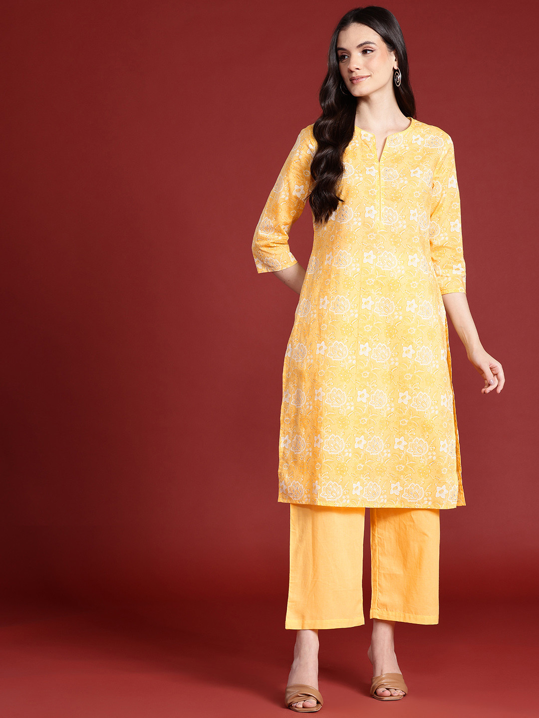 

Anouk Floral Printed Pure Cotton Kurta Set, Yellow