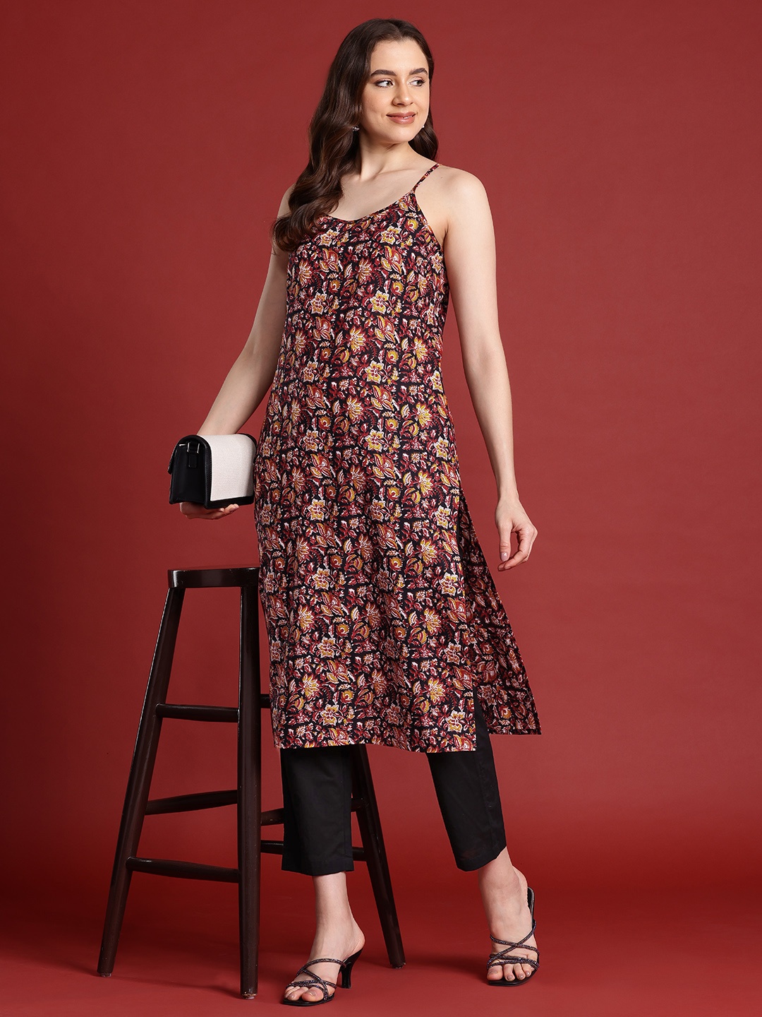 

Anouk Women Floral Printed Pure Cotton Kurta with Trousers, Black