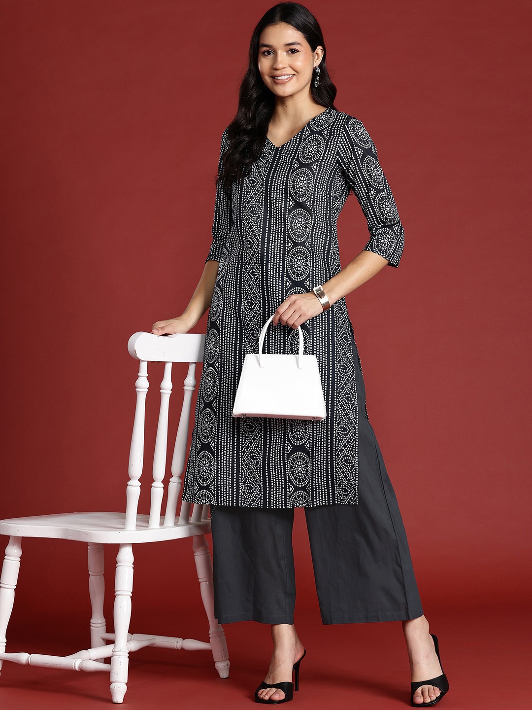 

Anouk Women Printed Pure Cotton Kurta with Palazzos, Charcoal