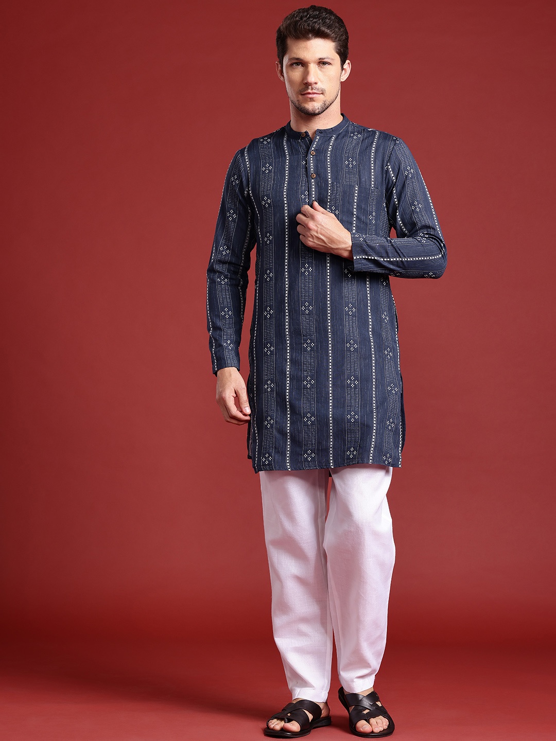 

Anouk Woven Design Straight Kurta, Navy blue