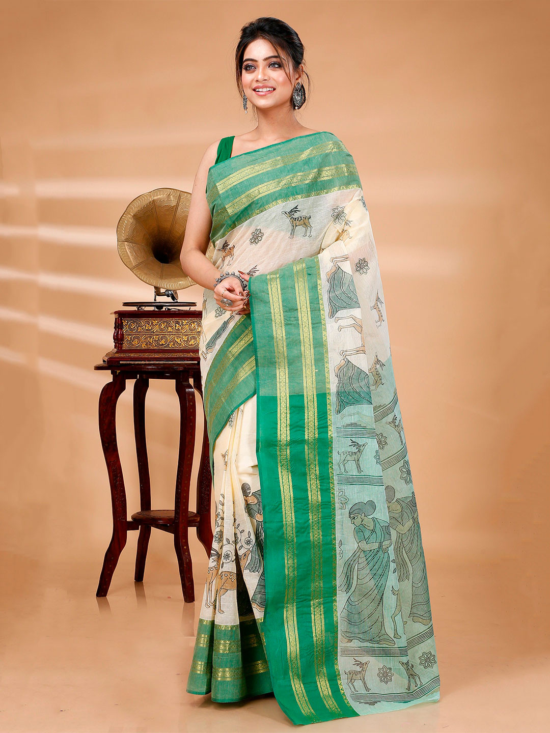 

DipDiya Ethnic Motifs Printed Zari Pure Cotton Taant Saree, Green