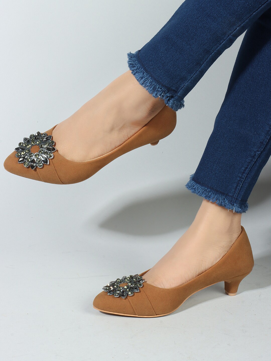 

Sole Saga Embellished Pointed Toe Kitten Heeled Pumps, Brown