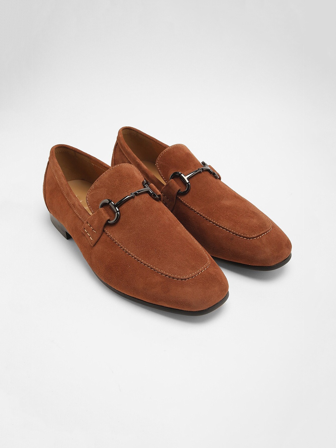 

THE BEAR HOUSE Men Square Toe Suede Horsebit Loafers, Tan