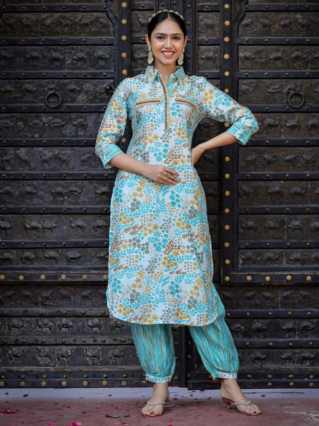 

Chandbaali Floral Printed Shirt Collar Pathani Kurta with Trousers, Blue