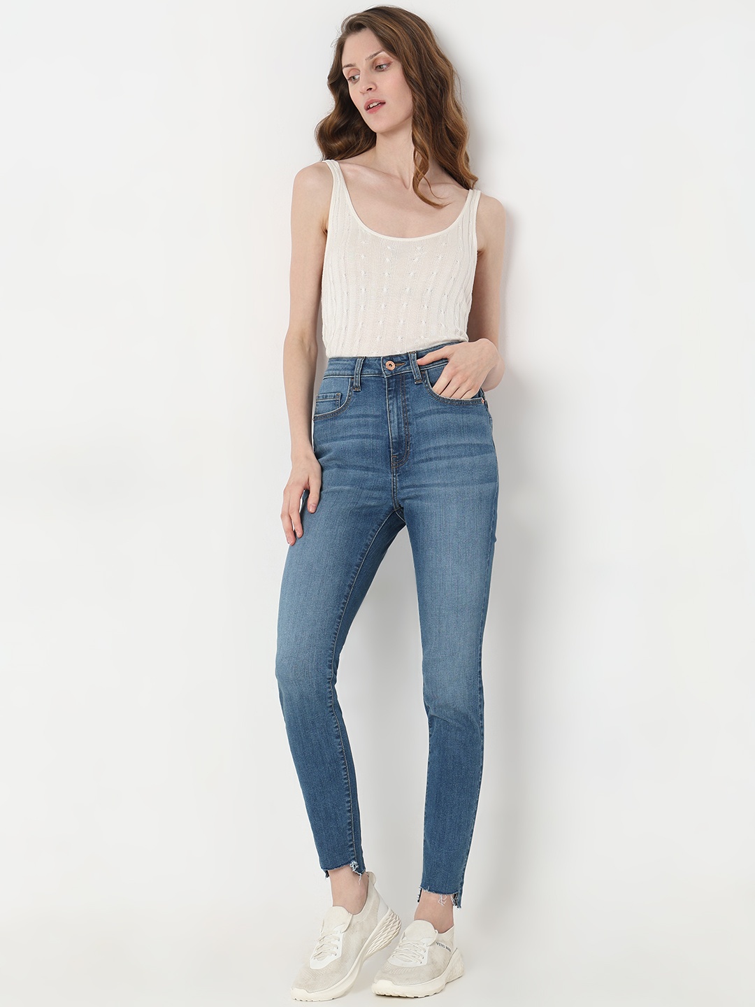 

Vero Moda Women Skinny Fit High-Rise Light Fade Stretchable Jeans, Blue