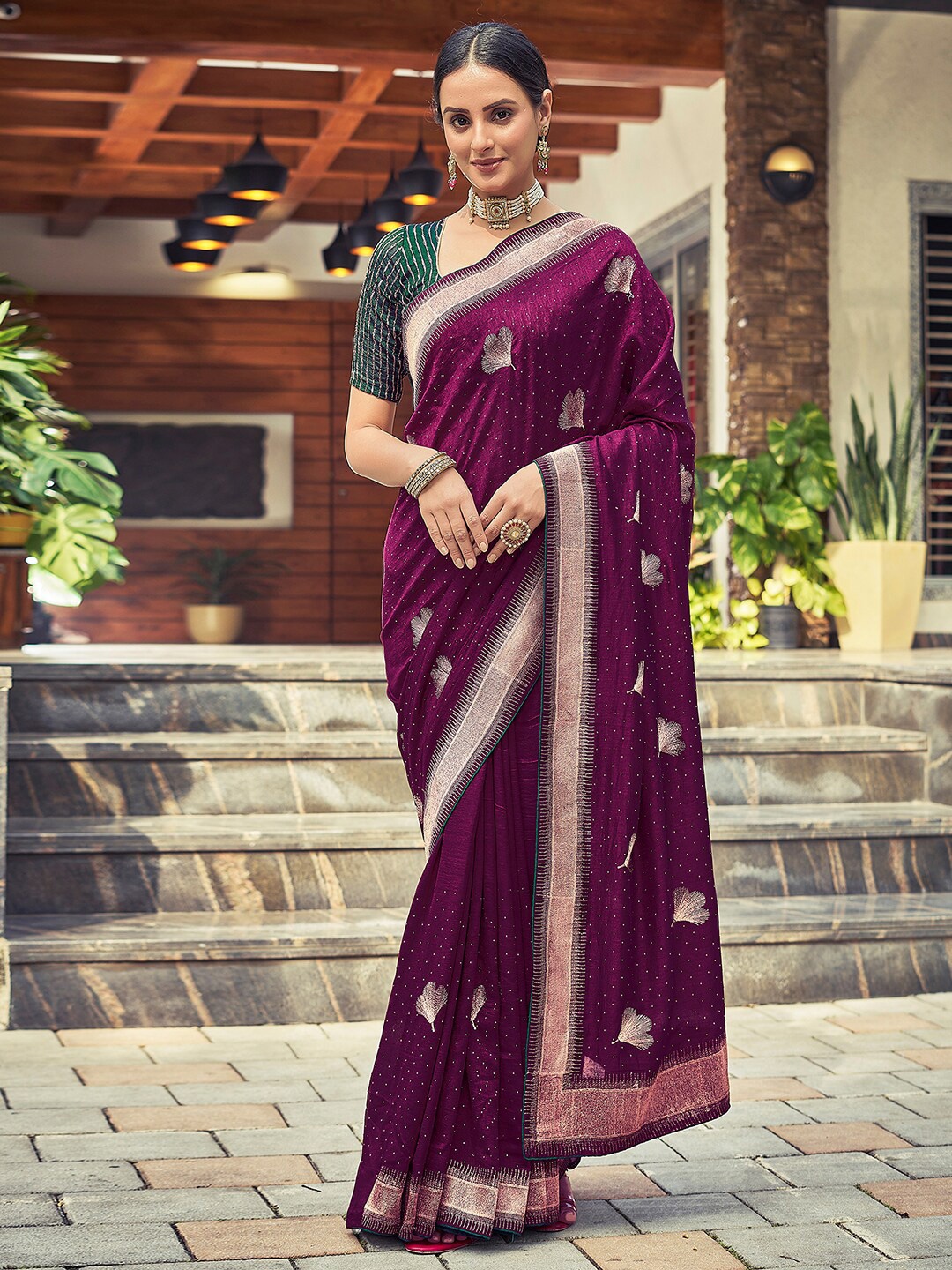 

Satrani Embellished Beads and Stones Work Saree, Magenta