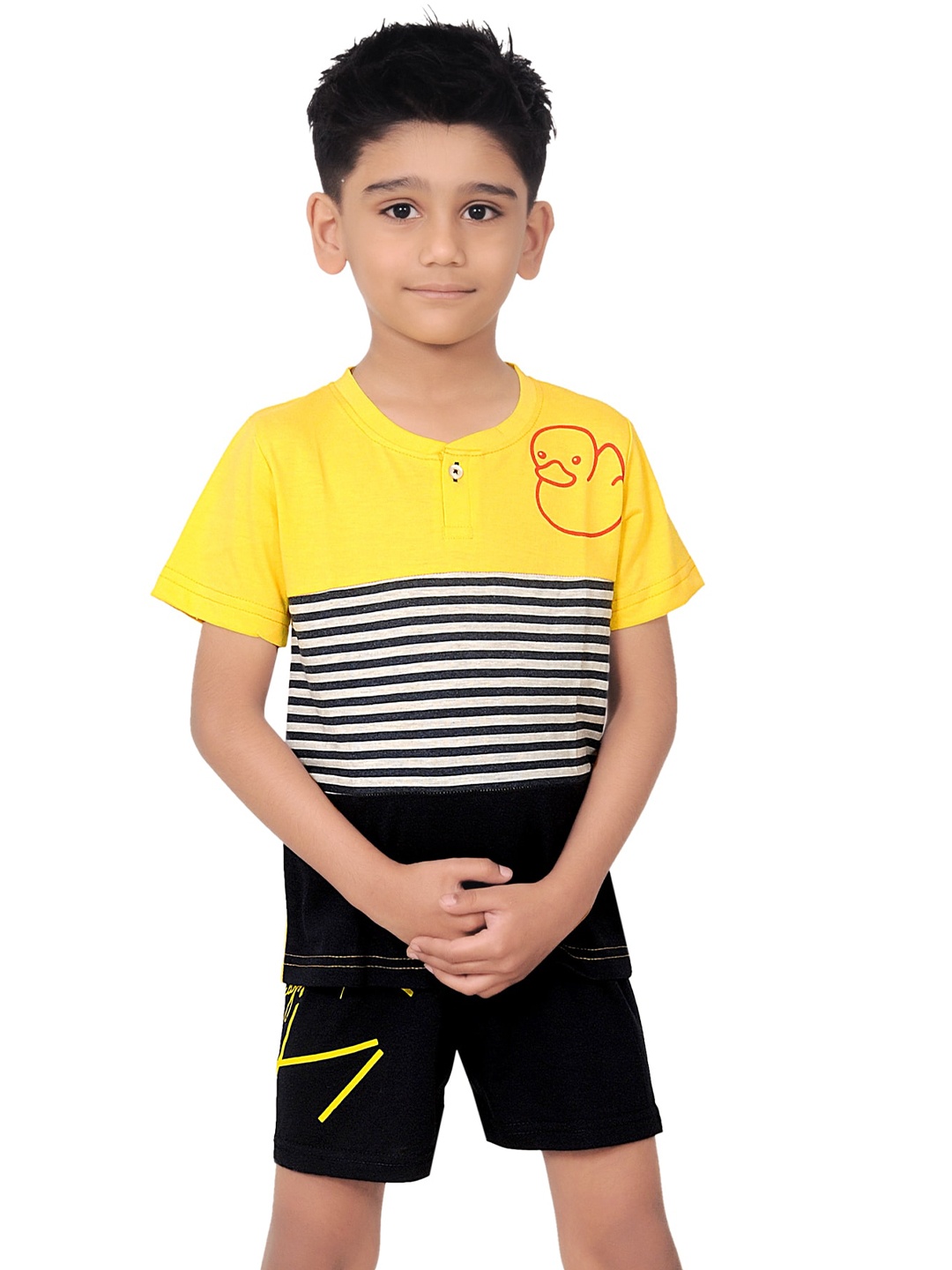 

BAESD Boys Printed Round Neck T-shirt with Shorts, Yellow