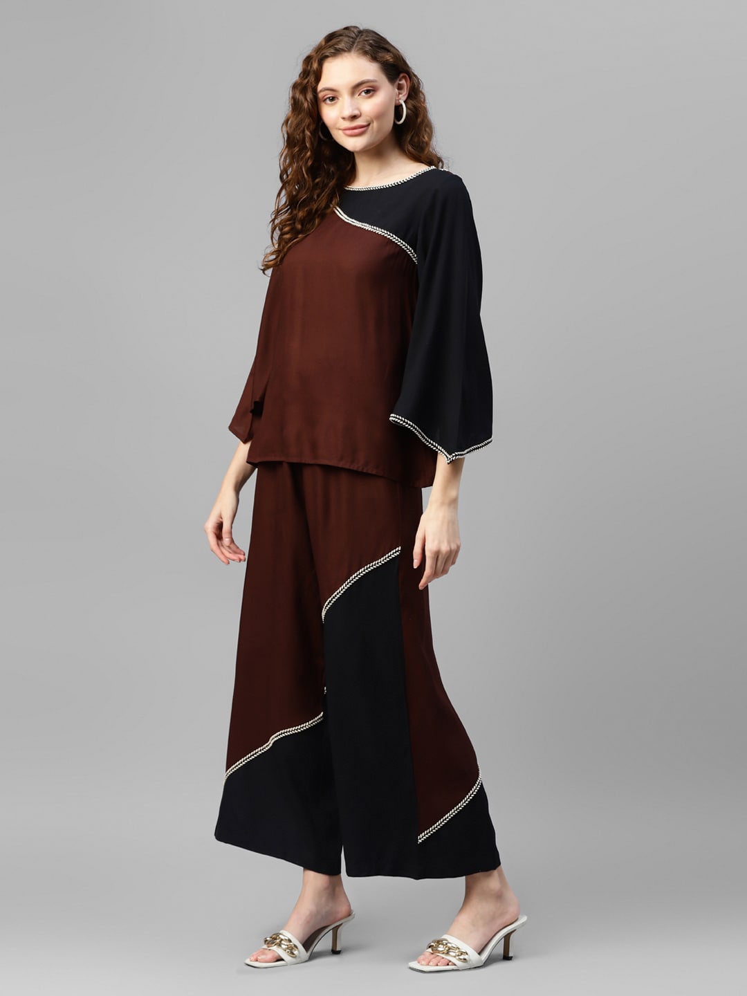

DEEBACO Colourblocked Top & Palazzos, Brown