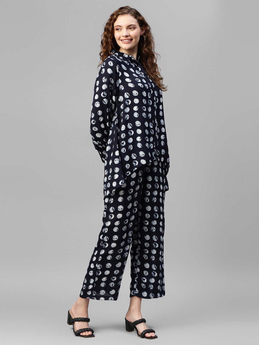

DEEBACO Printed Collar Neck Shirt & Trousers, Navy blue