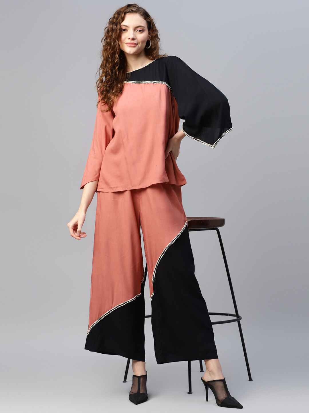 

DEEBACO Colourblocked Top & Trousers, Pink