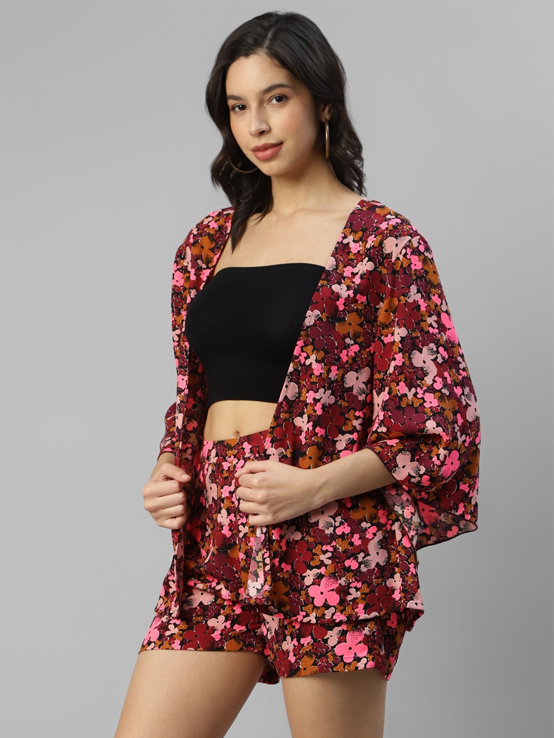 

DEEBACO Printed Front Open Shrug With Shorts, Maroon