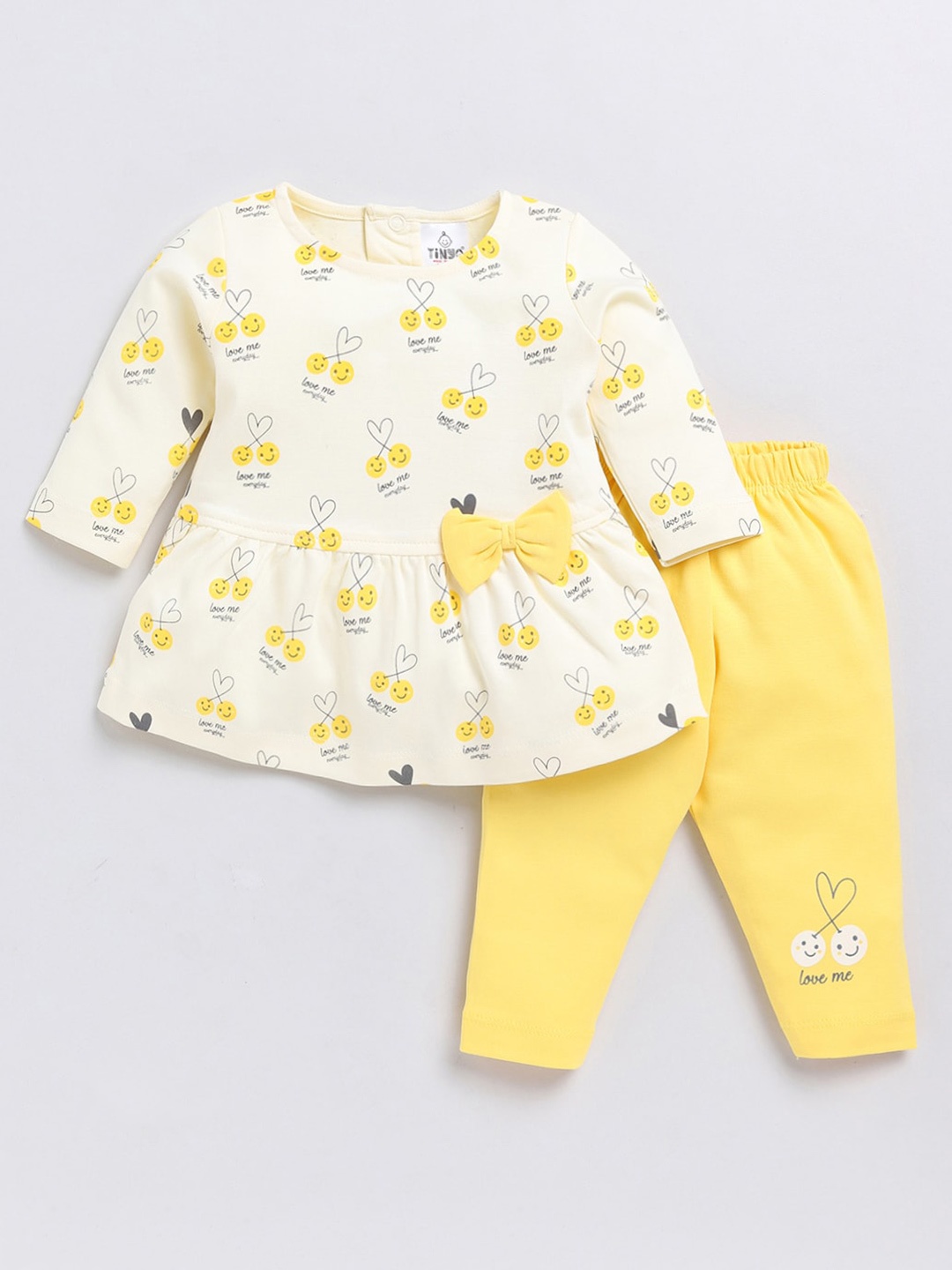 

Moms Love Infants Girls Printed Pure Cotton Top With Pyjamas, Beige