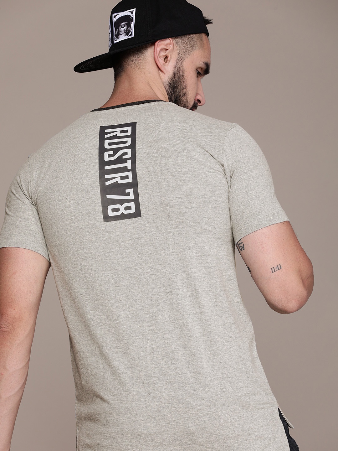 

Roadster Men Typography Printed T-shirt, Grey melange