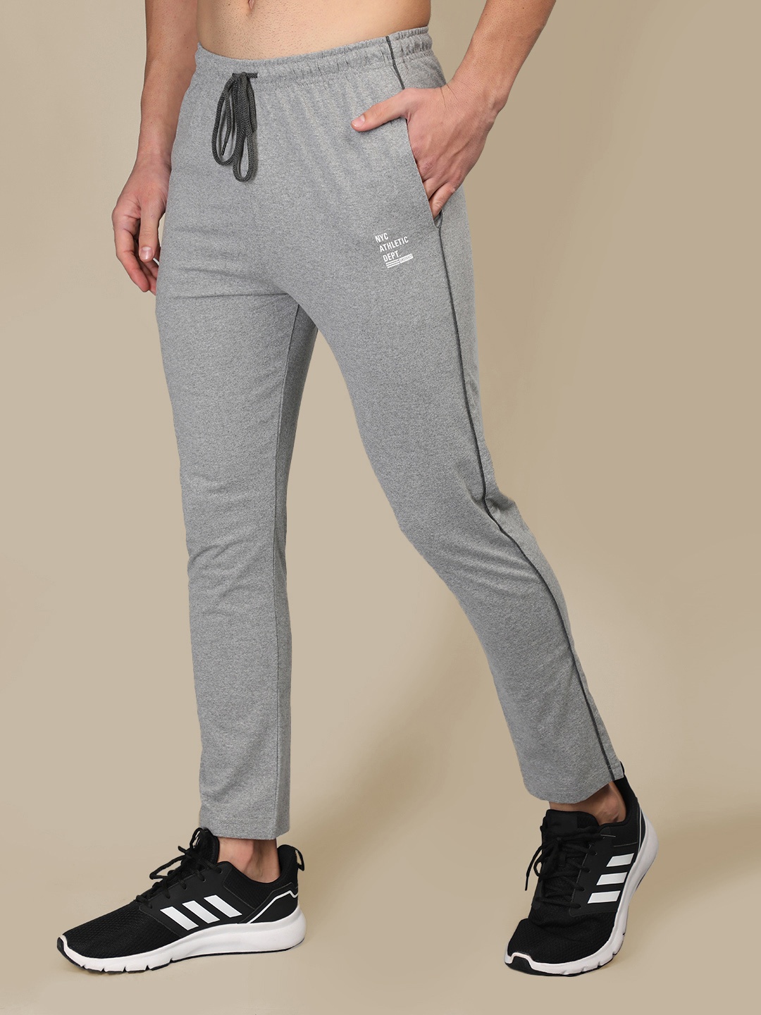 

CHKOKKO Men Mid-Rise Track Pant, Grey