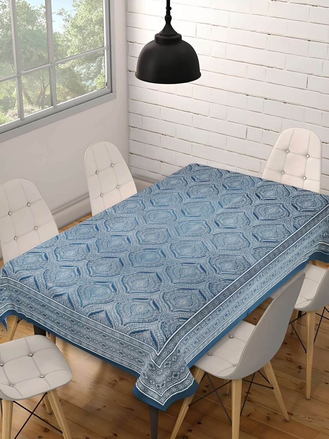 

Texstylers Blue & White Ethnic Motifs Printed Cotton Table Cover