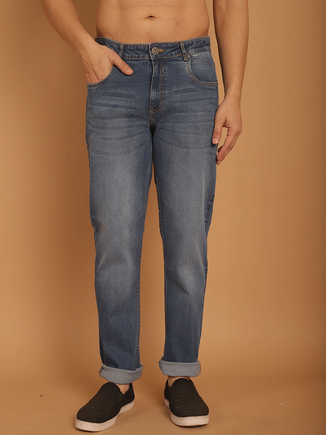 

The Roadster Lifestyle Co. Men Light Fade Mid-Rise Stretchable Jeans, Blue