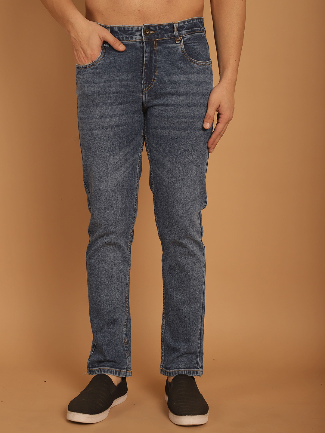 

The Roadster Lifestyle Co. Men Mid-Rise Clean Look Stretchable Jeans, Blue