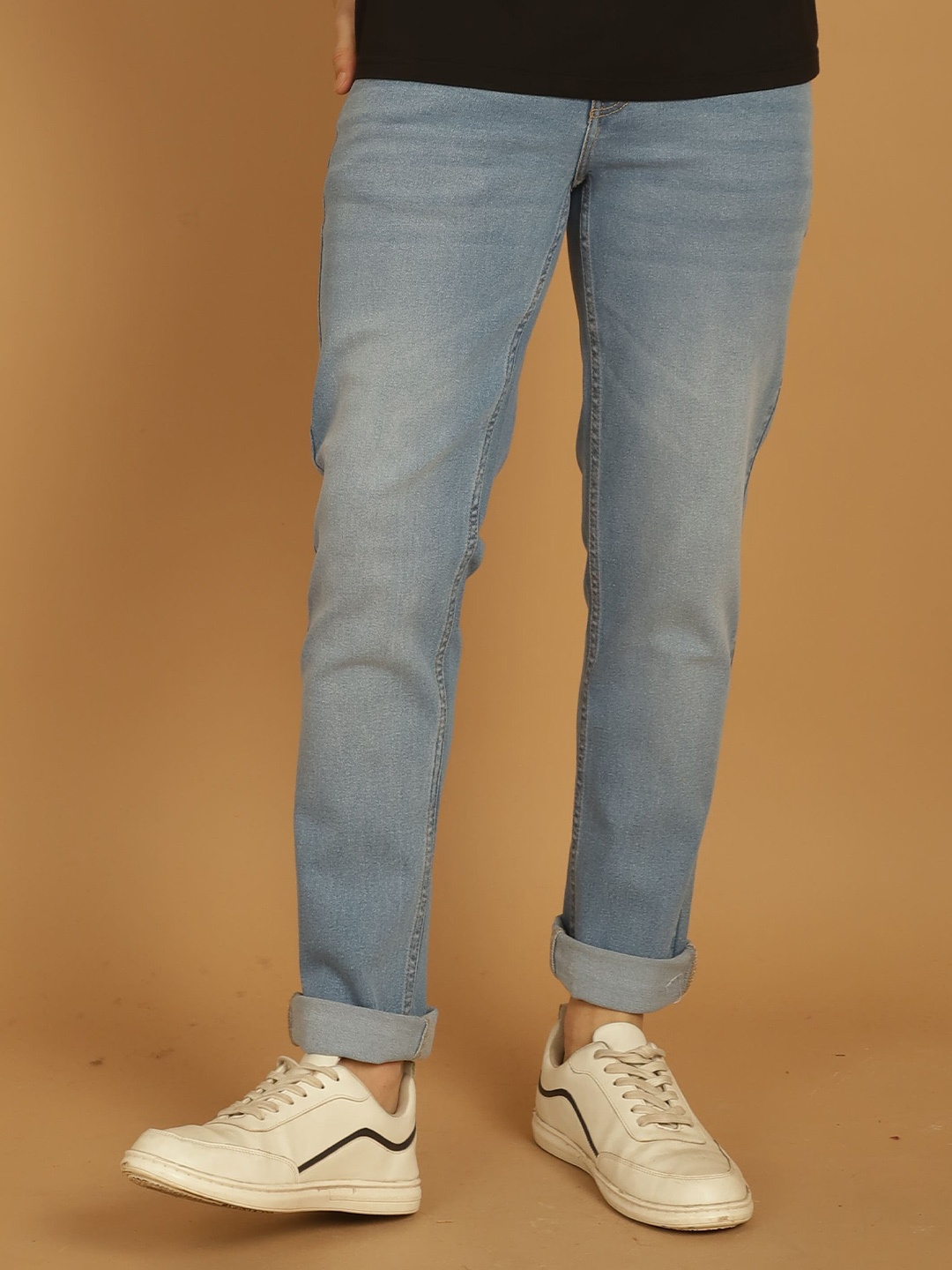 

The Roadster Lifestyle Co. Men Blue Clean Look Mid-Rise Stretchable Jeans