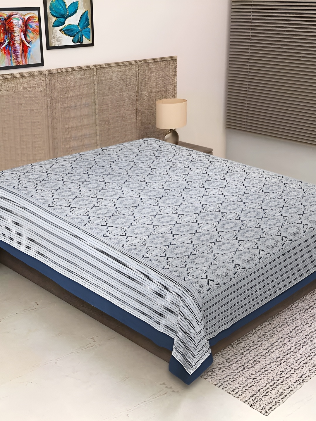 

Texstylers Navy Blue & white Ethnic Motifs Printed Cotton 250 TC Single Bedsheet