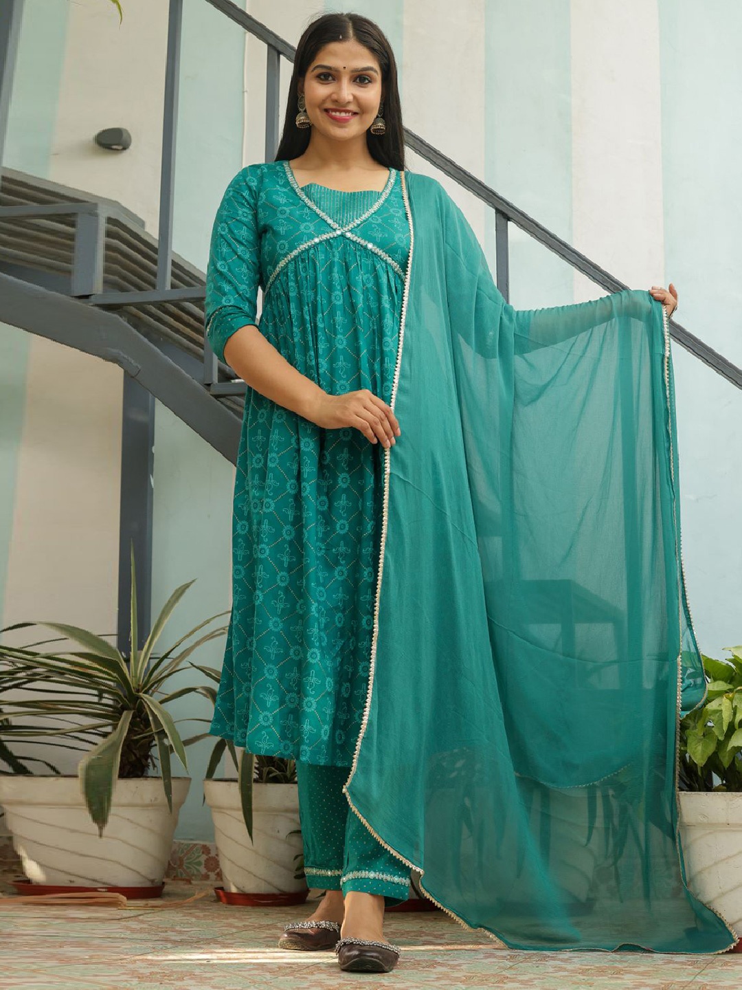 

Chandbaali Floral Printed Empire Kurta with Trousers & Dupatta, Blue