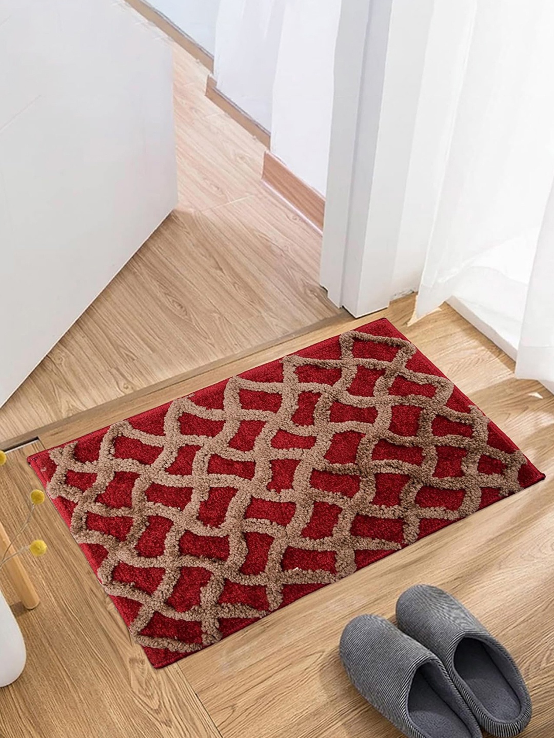 

Kuber Industries Red & Brown Geometric Rectangular Doormat