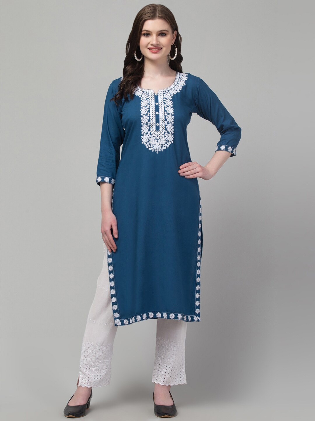 

Trend Level Geometric Yoke Design Thread & Mirror Work Straight Kurta, Teal