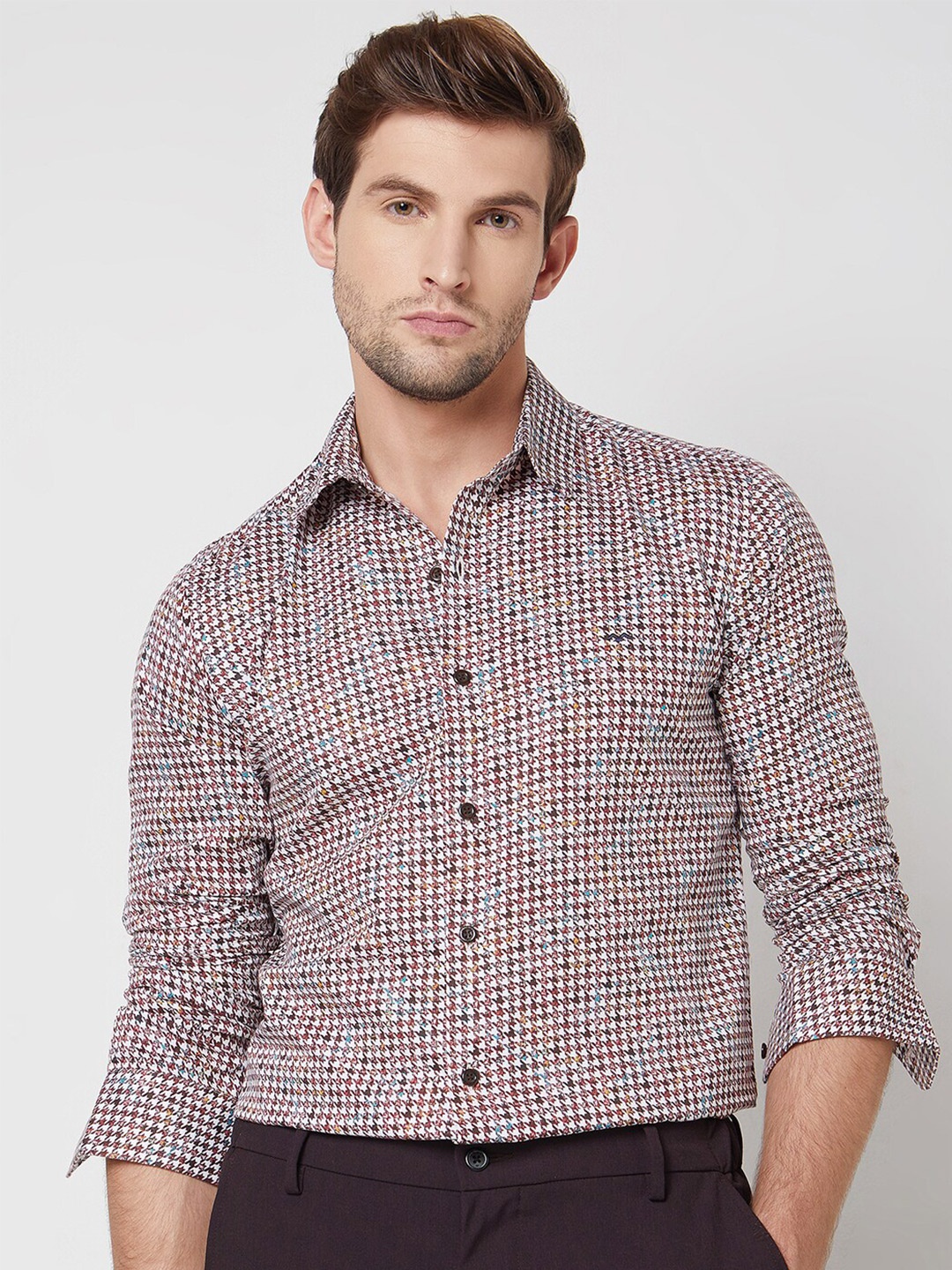 

Mufti Spread Collar Checked Cotton Slim Fit Casual Shirt, Maroon