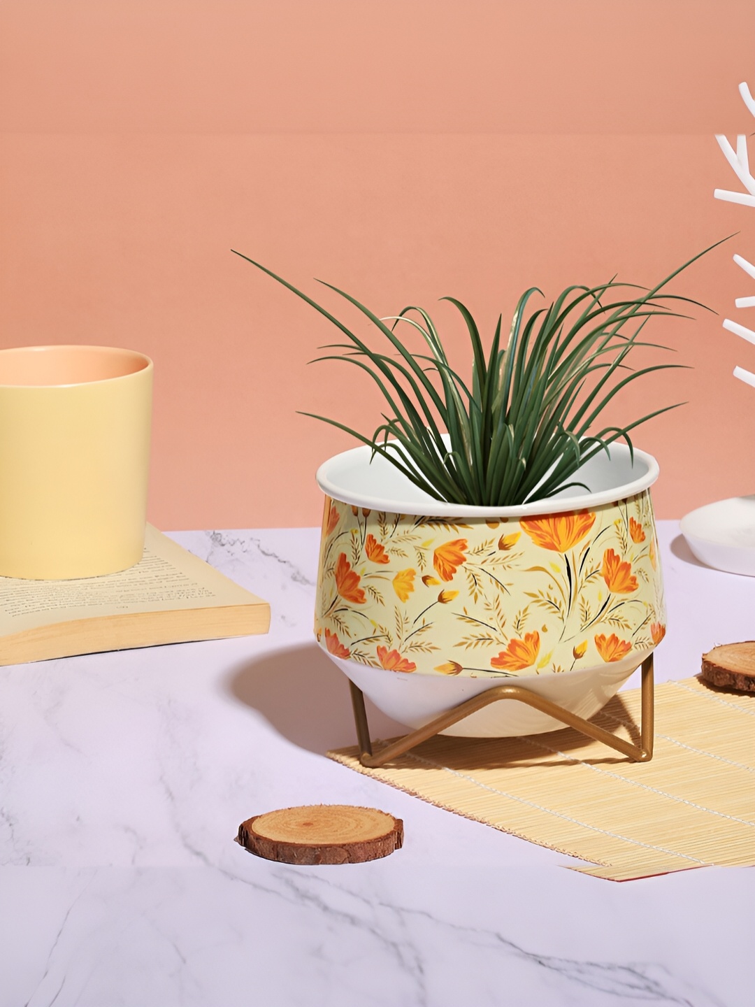 Homspurts White Floral Printed Planter with Stand
