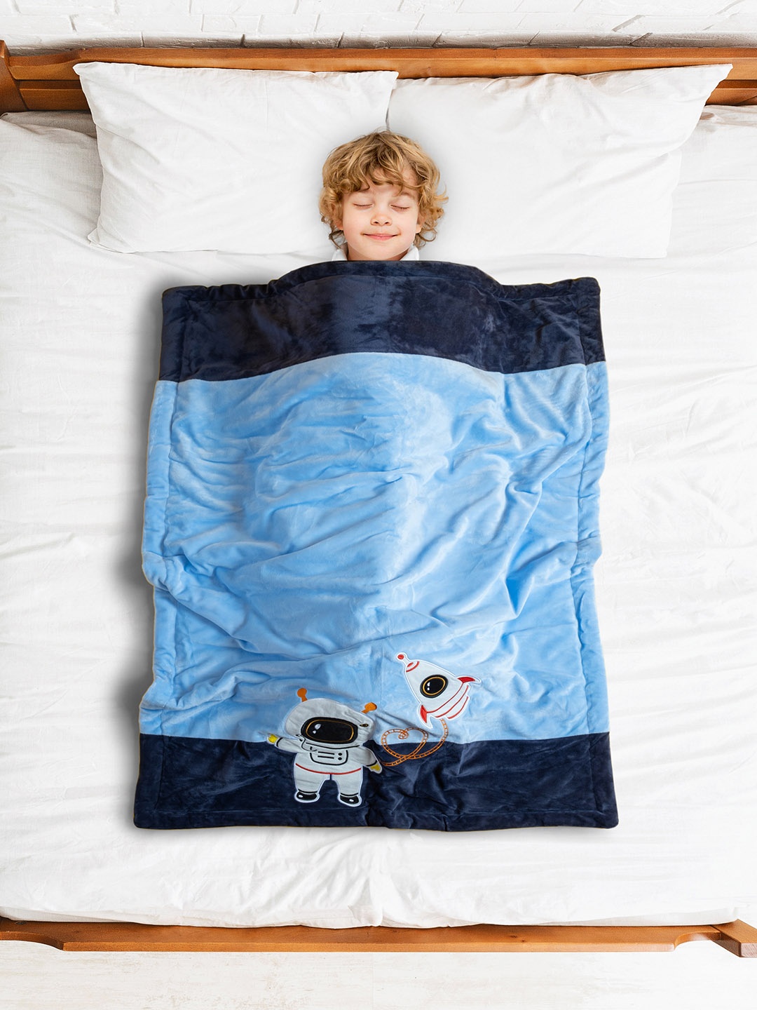 

Baby Moo Blue & White Cartoon Characters Mild Winter 210 GSM Single Bed Blanket