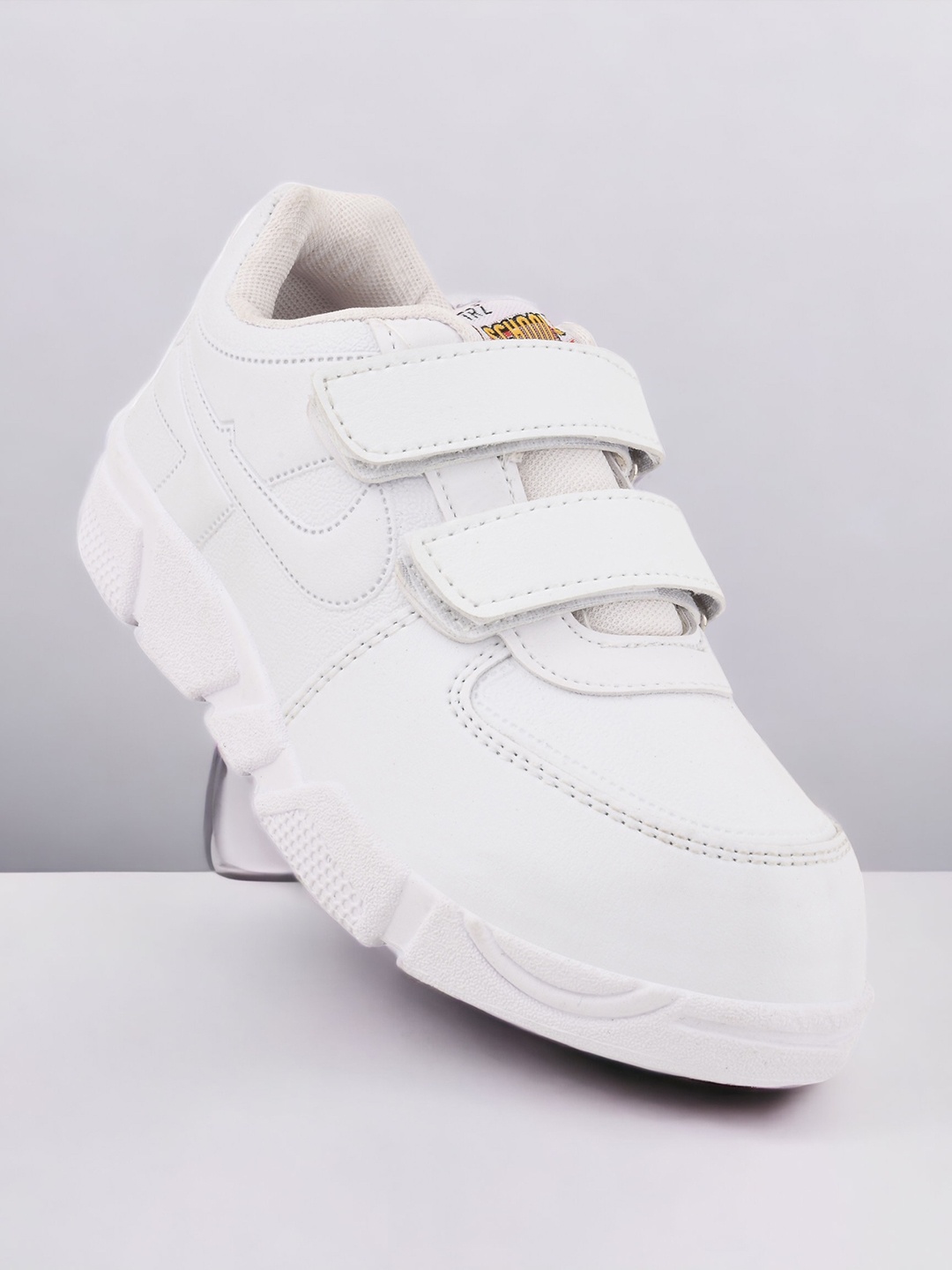 

BAESD Boys Comfort Insole Velcro Sneakers, White