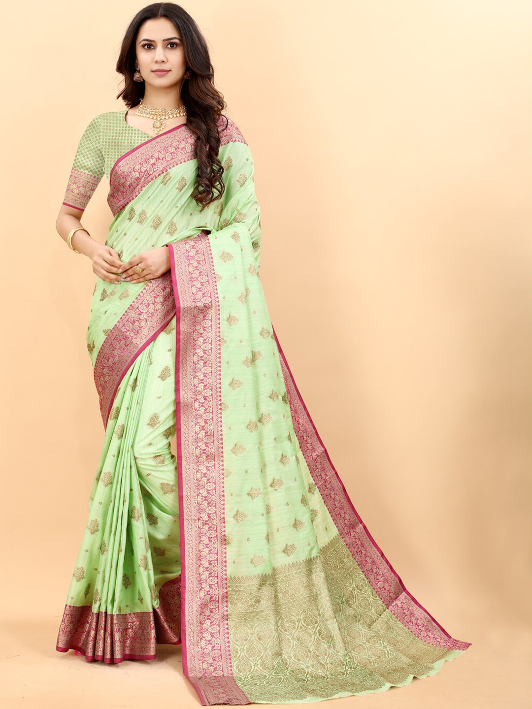

Fospy Floral Woven Design Zari Pure Silk Banarasi Saree, Green