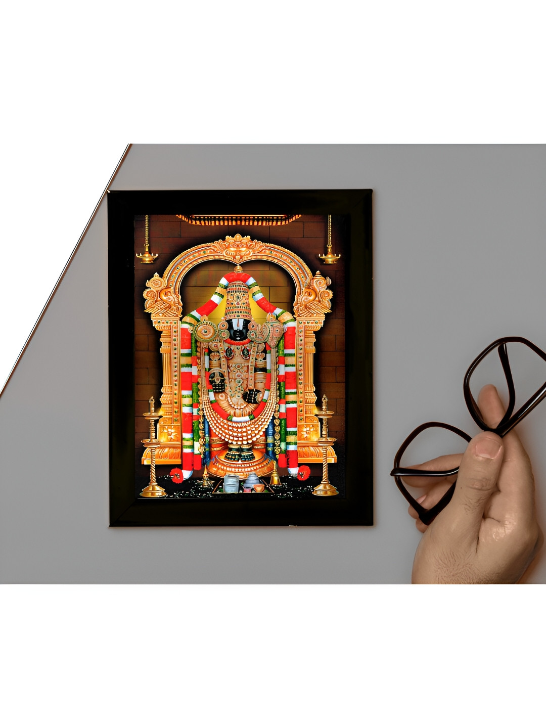 

2Mech Gold Toned & Black Lord Tirupati Balaji Photo Frames
