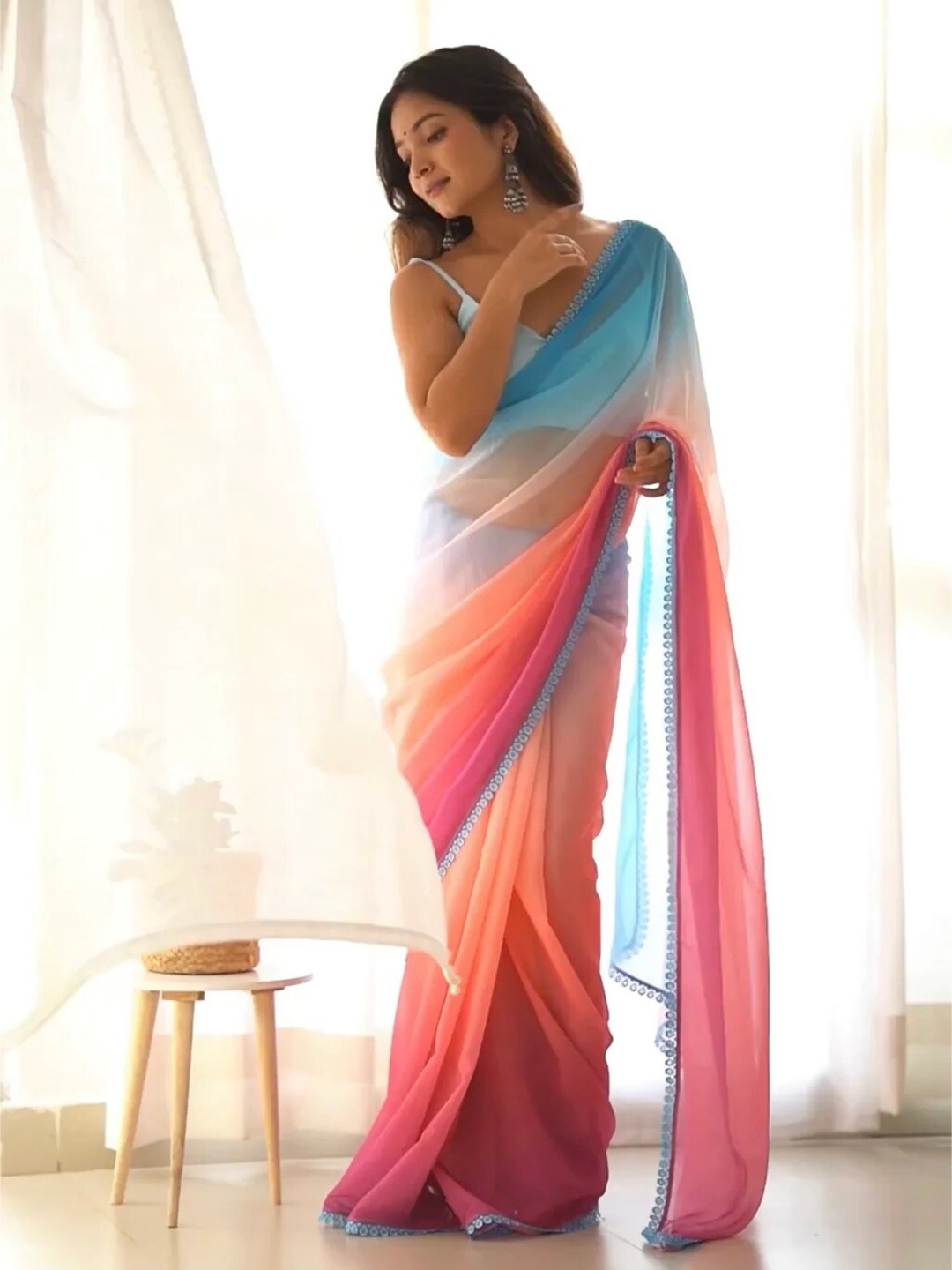 

RadadiyaTRD Ombre Pure Georgette Saree, Pink