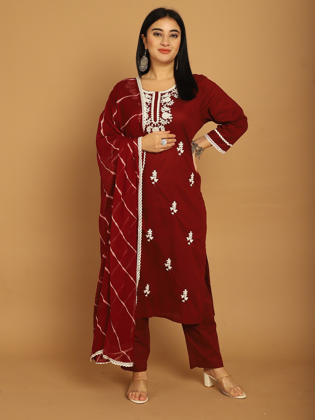 

Rajnandini Floral Embroidered Round Neck Thread Work Pure Cotton Kurta Trousers & Dupatta, Maroon